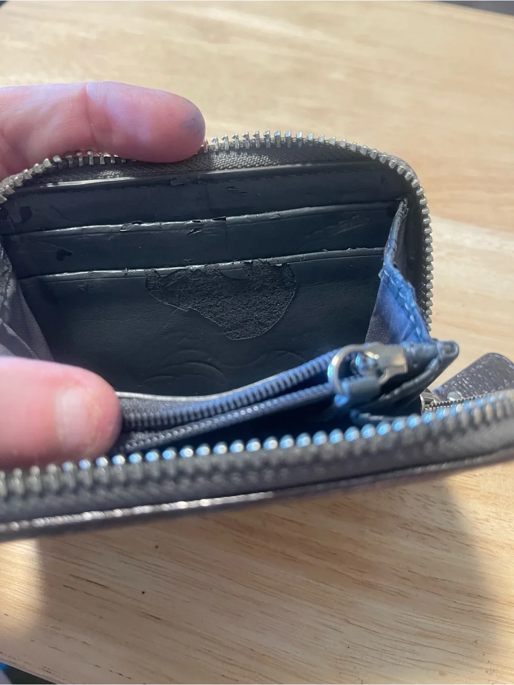 Vintage Coach Coin Zippy Bag With Handle. Silver Metallic